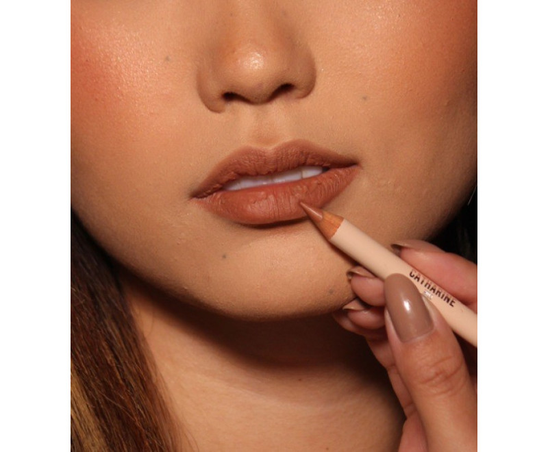 LAPIS A2 ANGEL LIPLINER LAPIS A2 ANGEL LIPLINER