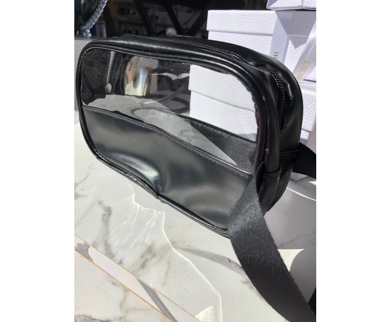 NECESSAIRE PEQUENA PRETA  NECESSAIRE PEQUENA PRETA