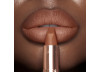 BATOM CATWALKING CHARLOTTE TILBURY BATOM CATWALKING CHARLOTTE TILBURY
