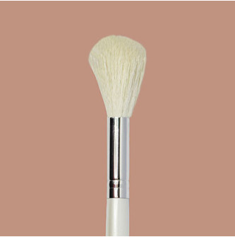 PINCEL PARA BLUSH E ILUMINADOR M-020 - MICHELLY PALMA