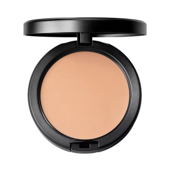 NC27  STUDIO FIX POWDER PLUS FOUNDATION