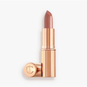 BATOM RUNWAY ROYALTY THE SUPER NUDES CHARLOTTE TILBURY 